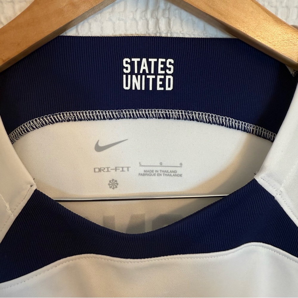 Nike USMNT Brenden Aaronson #11 home jersey - Picture 5 of 7